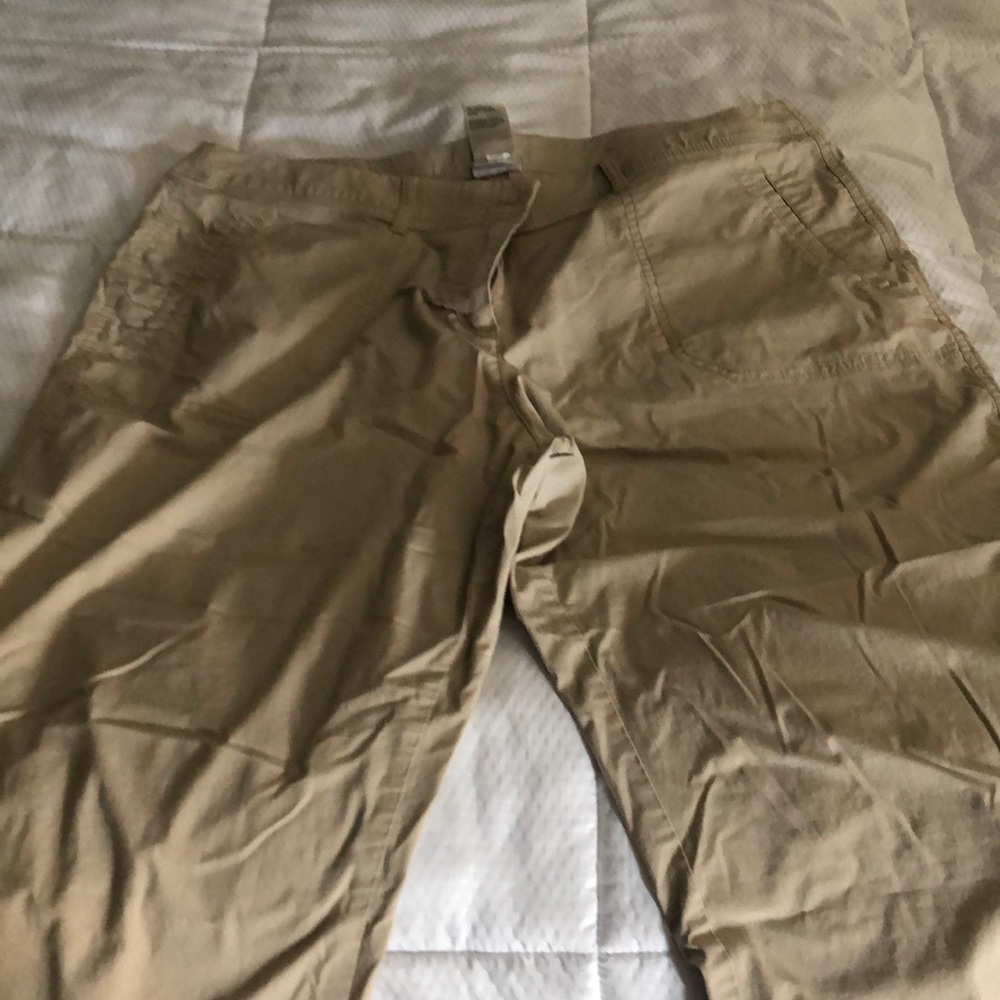 Chico’s Khaki Style Cropped Pants 4 for $20